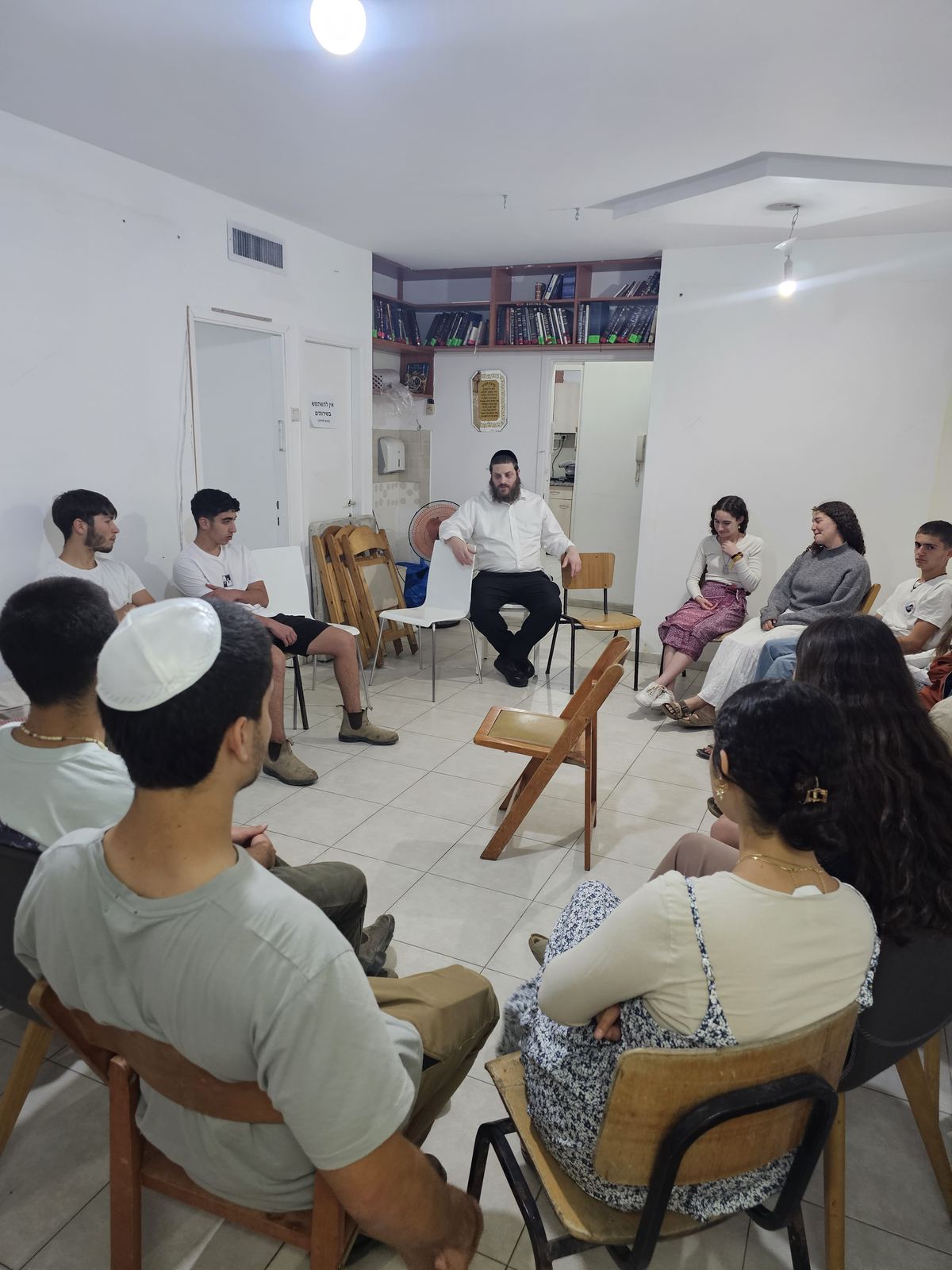 רגע מתוך שבת ומקרבן בבני ברק
