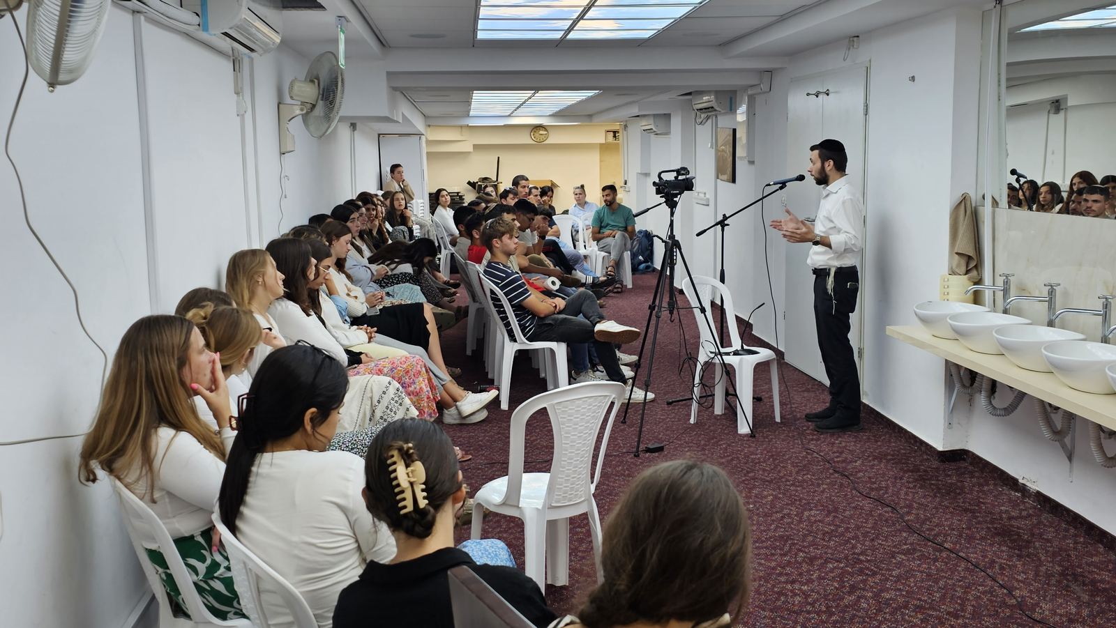רגע מתוך שבת ומקרבן בבני ברק