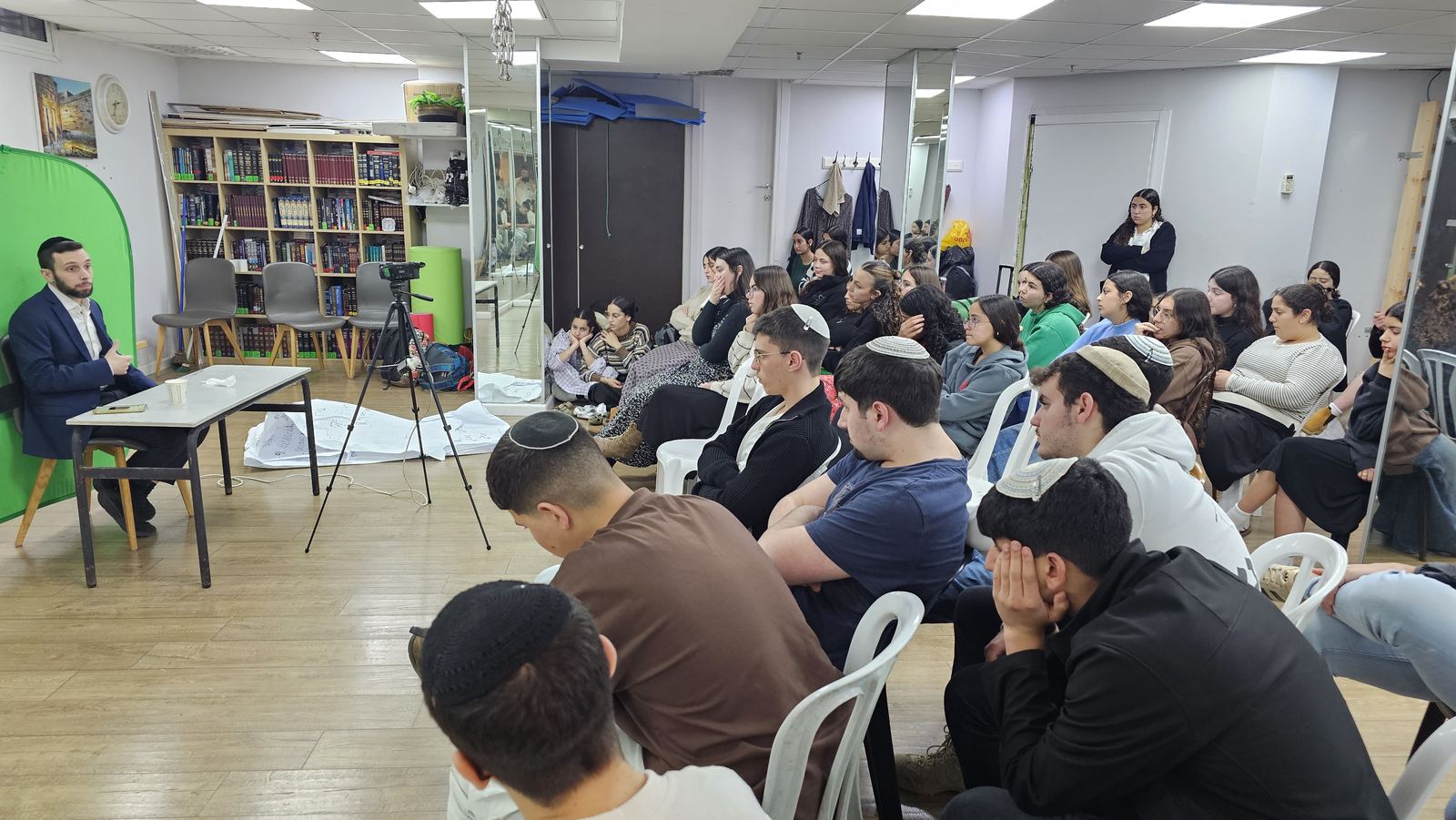 רגע מתוך שבת ומקרבן בבני ברק
